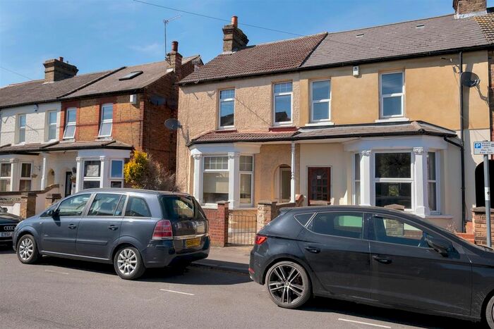 3 Bedroom End Terrace House To Rent In Bellclose Road, West Drayton, UB7