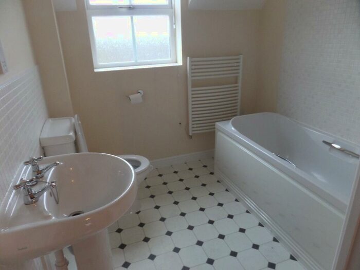 2 Bedroom Apartment To Rent In Archers Court, Red Hills Lane, Durham, County Durham, DH1