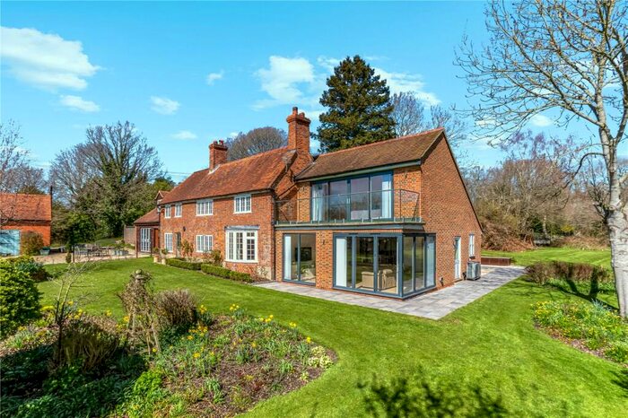 6 Bedroom Detached House For Sale In Heads Hill, Crookham Common, Berkshire, RG19