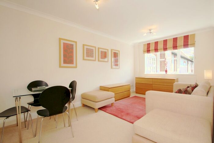 2 Bedroom Flat To Rent In Bennett Crescent, Cowley, Oxford, OX4
