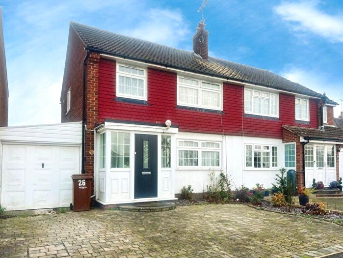 3 Bedroom Semi Detached House For Sale In Childscroft Road, Rainham, ME8