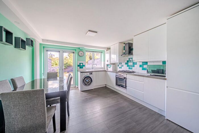 2 Bedroom Terraced House To Rent In Tynemouth Road, London, SE18