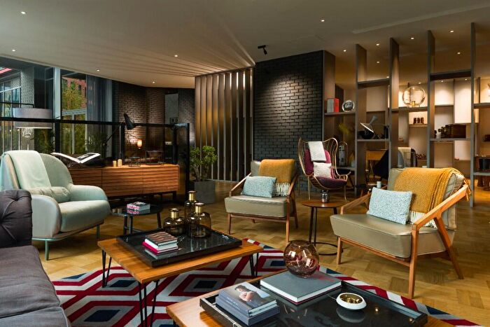 3 Bedroom Penthouse For Sale In Sales Gallery, Orchard Place, London, E14