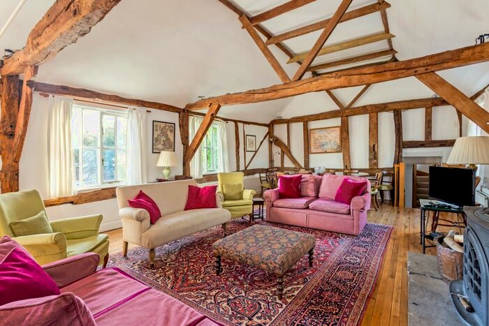 5 Bedroom Barn Conversion To Rent In Scabharbour Road, Hildenborough, Tonbridge, TN11