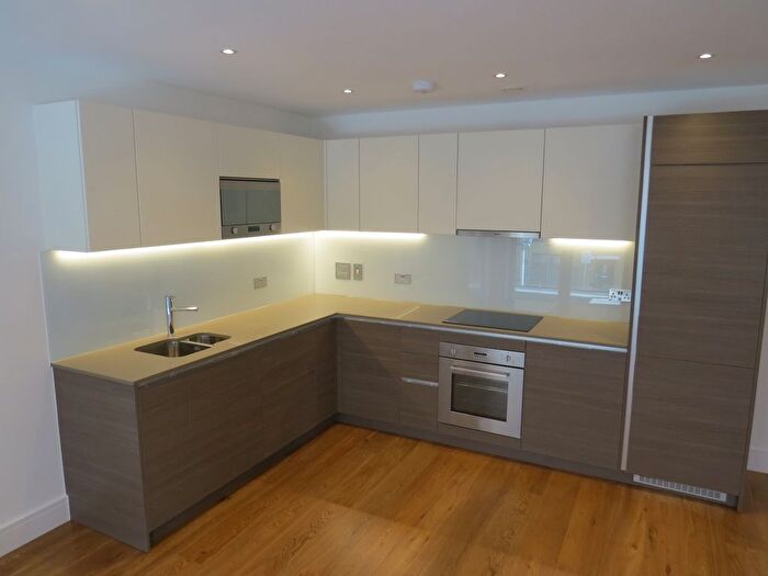 2 Bedroom Flat To Rent In Woodcroft Apartments Silverworks Close, Colindale, NW9