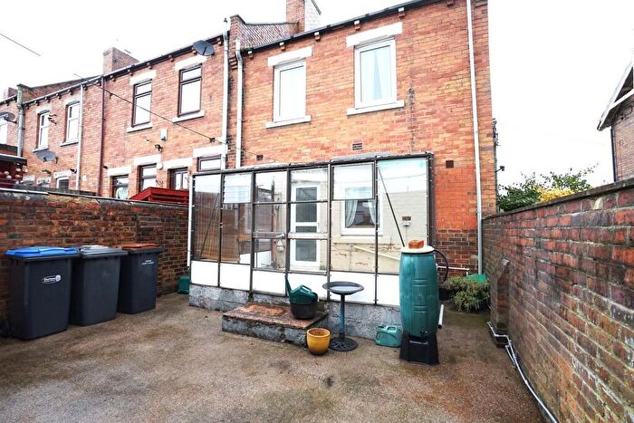 3 Bedroom End Of Terrace House For Sale In North View, New Lambton, Houghton Le Spring, DH4