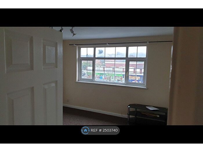 2 Bedroom Flat To Rent In New Road, Rednal, Birmingham, B45