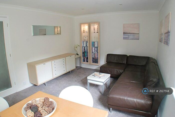 2 Bedroom Flat To Rent In Church Way, Oxford, OX4