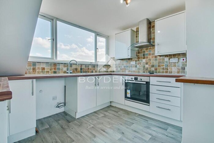 2 Bedroom Flat To Rent In Victoria Street, Harwich, CO12