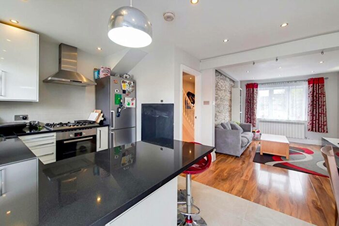 3 Bedroom House To Rent In Wilson Avenue, Colliers Wood, Mitcham, CR4