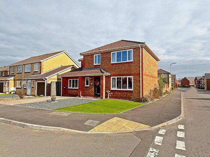 4 Bedroom Detached House For Sale In Heol Celynnen, Llanharry, Pontyclun, Rhondda Cynon Taff., CF72