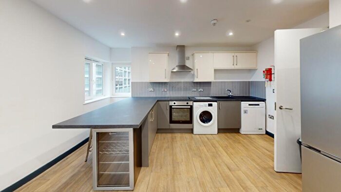 4 Bedroom Apartment To Rent In Stepney Lane, Newcastle Upon Tyne, NE1