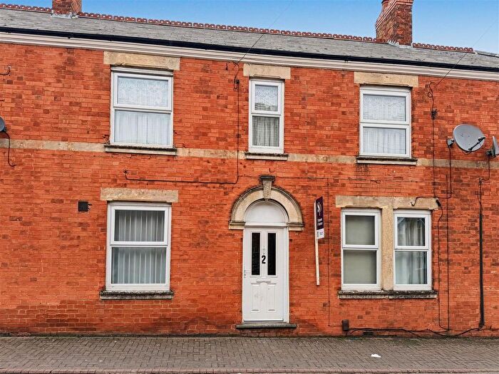 1 Bedroom Flat To Rent In Duke Street, Burton Latimer, NN15