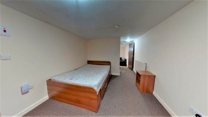 1 Bedroom Flat To Rent In Hartley Avenue, Woodhouse, Leeds, LS6