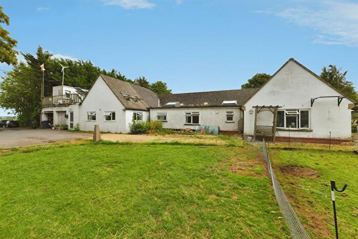 6 Bedroom Detached Bungalow For Sale In Bristol Road, Allington, Chippenham, SN14