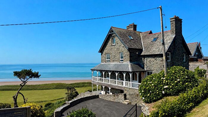 6 Bedroom Detached House For Sale In Llanaber, Barmouth, LL42