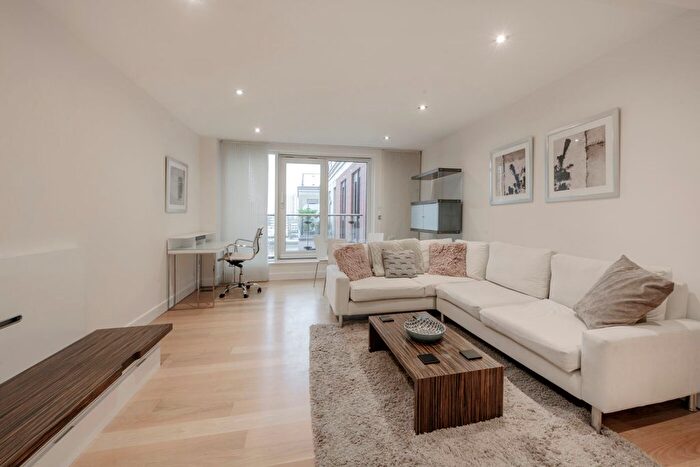 2 Bedroom Flat To Rent In Regal House, Imperial Wharf, SW6
