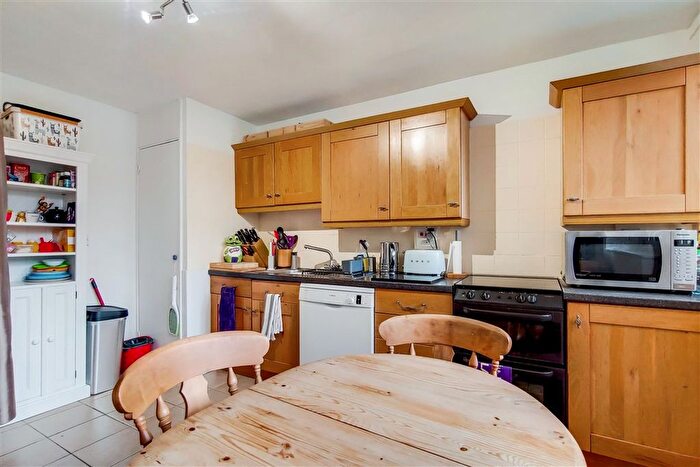 4 Bedroom Terraced House To Rent In Laundry Road, London, W6