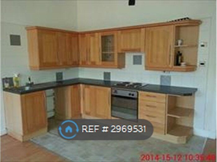 3 Bedroom Flat To Rent In Carstairs Junction, Lanark, ML11
