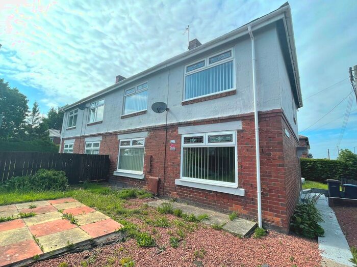 3 Bedroom Semi-Detached House To Rent In Bede Terrace, Chester Le Street, DH2
