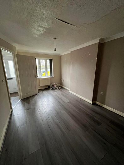 2 Bedroom Terraced House For Sale In New Street, Mapplewell, Barnsley, S75