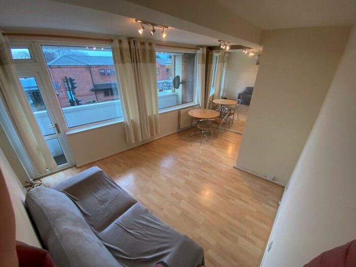 3 Bedroom Terraced House To Rent In Pelham Place, Chapel Allerton, Leeds, LS7