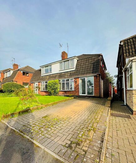 3 Bedroom Semi-Detached House To Rent In Spring Parklands, Dudley, DY1