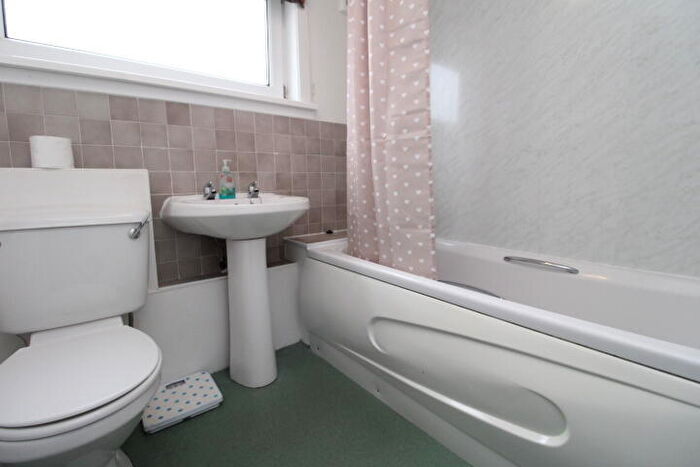 1 Bedroom Flat To Rent In Loch Shin, St Leonards, G74