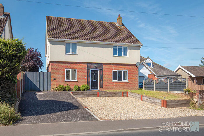 4 Bedroom Detached House For Sale In Queens Road, Attleborough, NR17