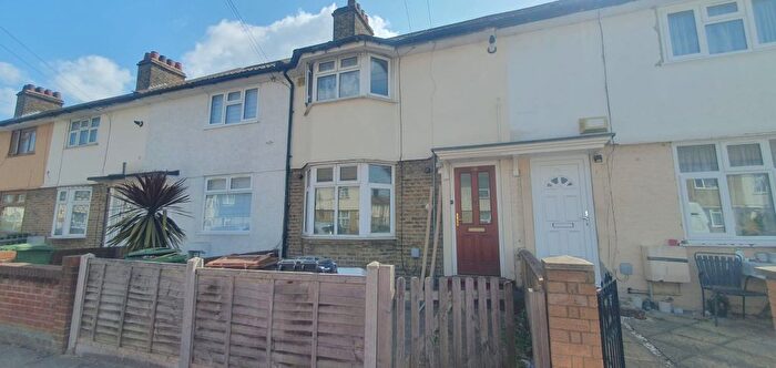 2 Bedroom Terraced House To Rent In Lambourne Road, Barking, IG11