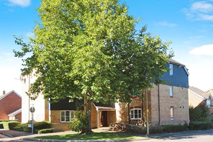 2 Bedroom Flat For Sale In Blackthorn Road, Hersden, Canterbury, CT3
