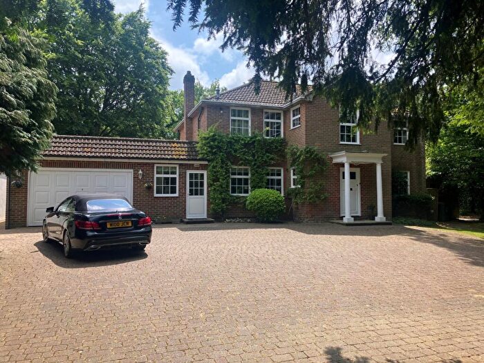 5 Bedroom Detached House For Sale In Windsor Road, Gerrards Cross, Buckinghamshire, SL9