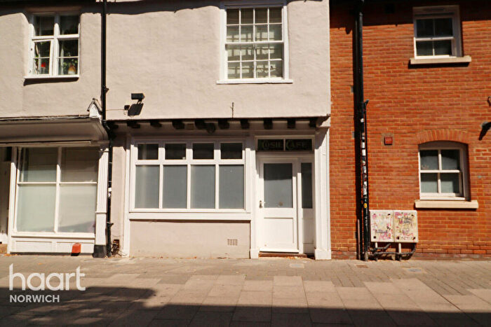 1 Bedroom Semi Detached House To Rent In St Georges Street, Norwich, NR3