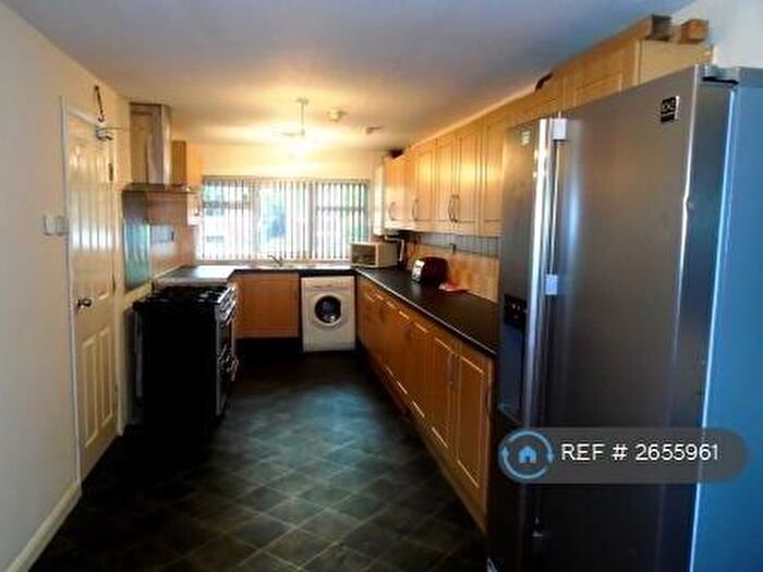 8 Bedroom End Of Terrace House To Rent In Derby Road, Manchester, M14