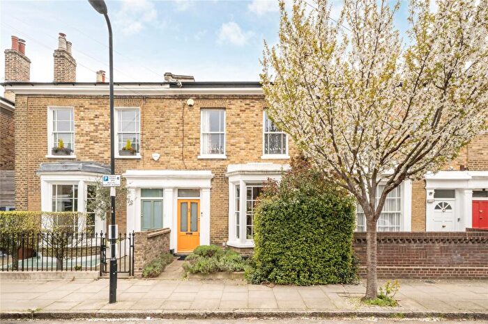 3 Bedroom Terraced House For Sale In Lavender Grove, Hackney, London, E8