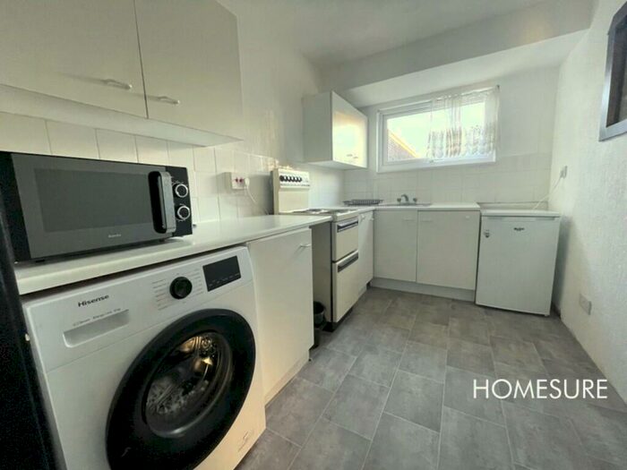 1 Bedroom Apartment To Rent In Portico Court, Prescot, L35