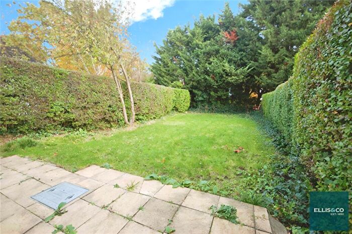 3 Bedroom End Of Terrace House To Rent In Asmuns Hill, Hampstead Garden Suburb, NW11