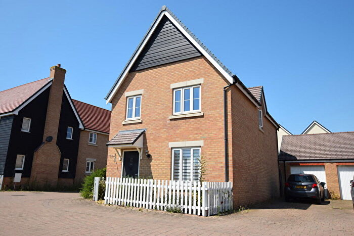 4 Bedroom Detached House To Rent In Arnold Rise, SG18