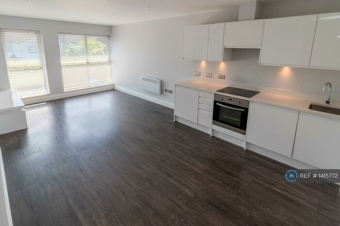 1 Bedroom Flat To Rent In Chaucer Court, Bromley, BR2