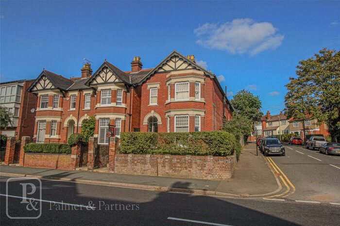 Studio To Rent In Maldon Road, Colchester, Essex, CO3