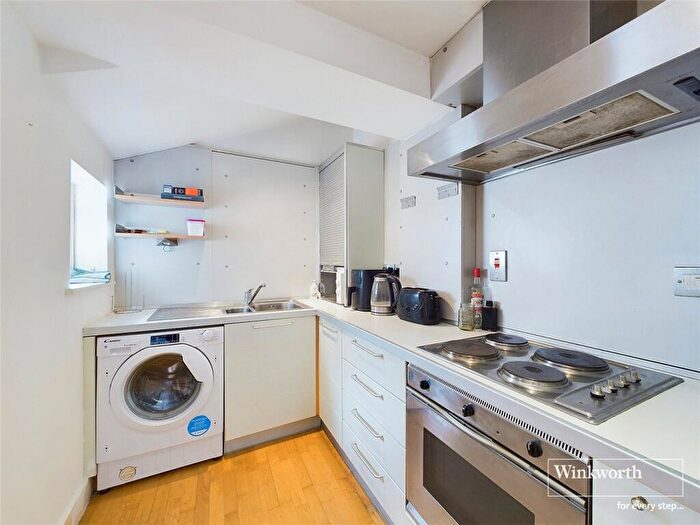 1 Bedroom Apartment For Sale In Thomsons Yard, Southampton Street, Reading, Berkshire, RG1