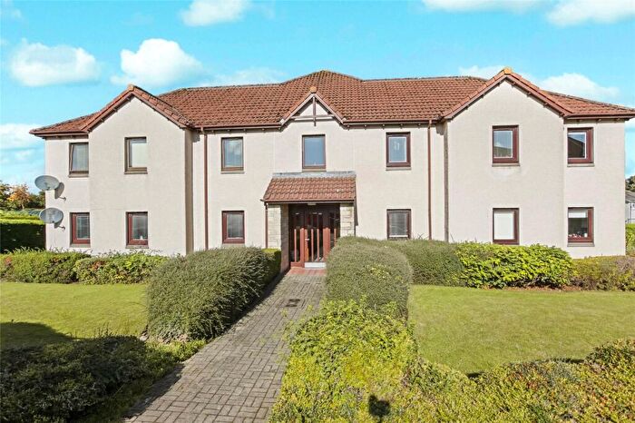 2 Bedroom Flat For Sale In Glendevon Way, Broughty Ferry, Dundee, Angus, DD5