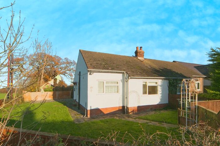 1 Bedroom Bungalow For Sale In Cae Onnen, Glascoed, Abergele, LL22