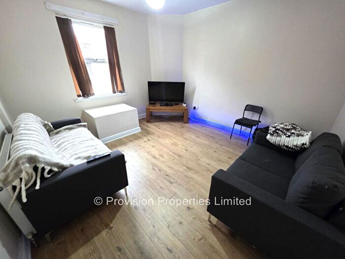 4 Bedroom Terraced House To Rent In Harold Mount, Hyde Park, Leeds, LS6