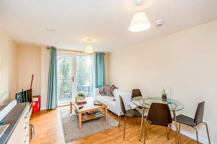 2 Bedroom Apartment To Rent In Candleford Court, Buckingham, MK18