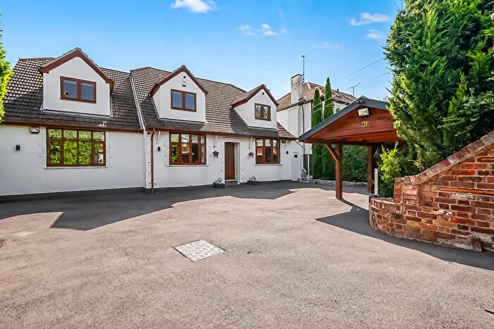 4 Bedroom Detached House For Sale In Eastwood Road, Rayleigh, SS6