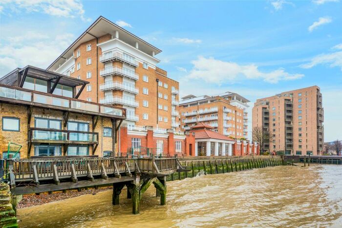 2 Bedroom Flat To Rent In New Caledonian Wharf, London, SE16