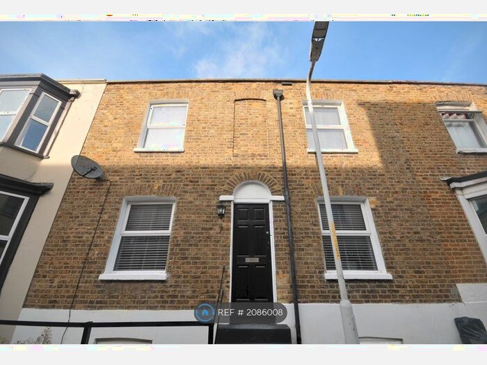 1 Bedroom Flat To Rent In Bath Place, Margate, CT9