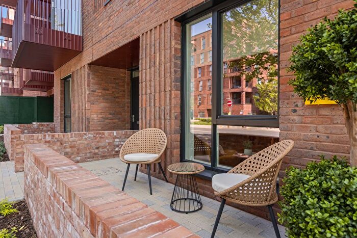 2 Bedroom Flat For Sale In Tandy Place, London, E20