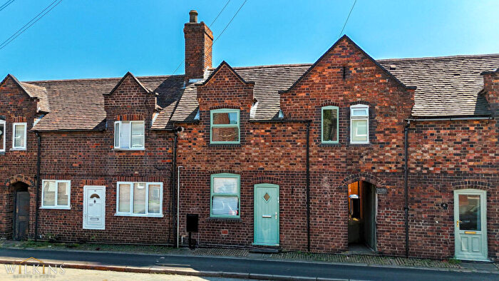 2 Bedroom Terraced House For Sale In New Street, Tamworth, Staffordshire, B77